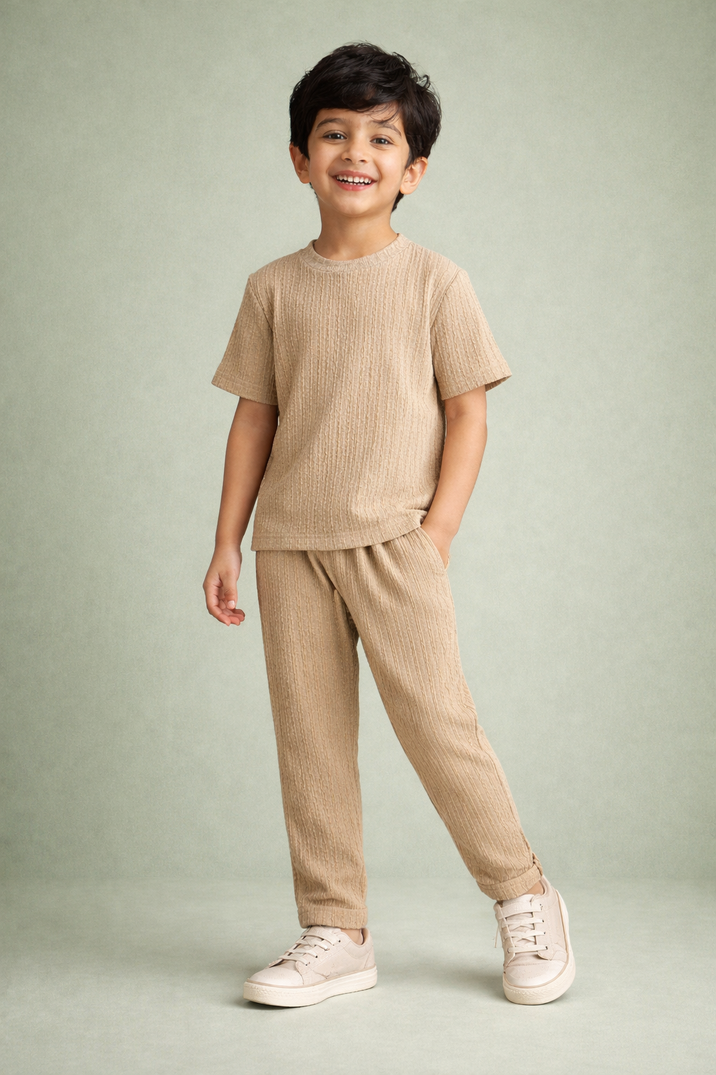 Boys' Beige Textured Tee & Trousers Playwear & Resortwear Set